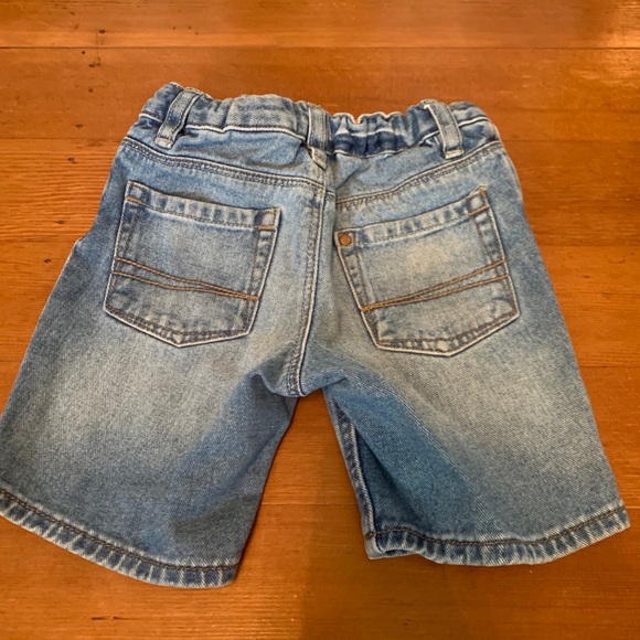 H&M boys jean shorts 1 1/2-2 yr baby denim 2T - Picture 2 of 3